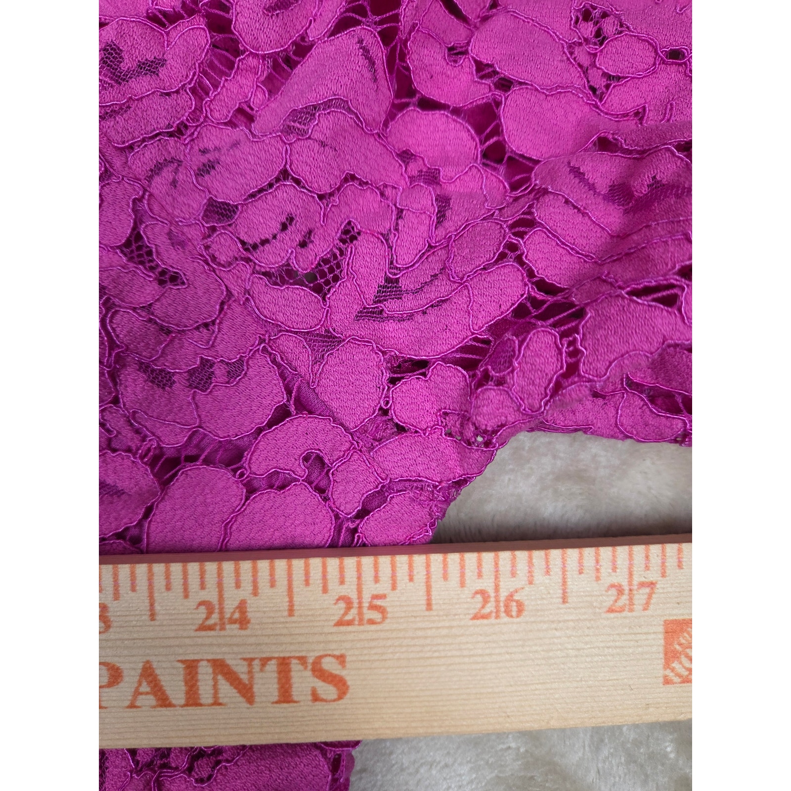 Fashion To Figure Magenta Pink Floral Lace V-Neck Crop Top Blouse 3x Plus — image 6 of 8
